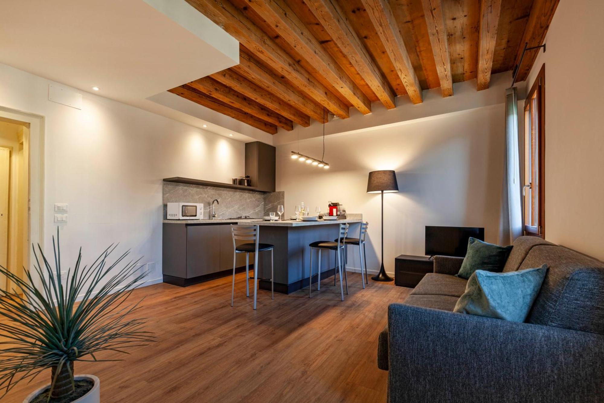 San Lorenzo Apartments 5054 Венеция Экстерьер фото