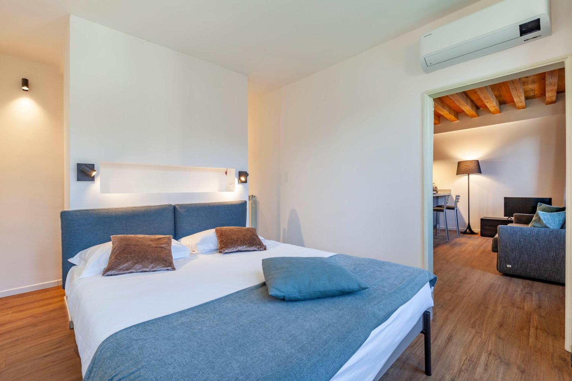 San Lorenzo Apartments 5054 Венеция Экстерьер фото
